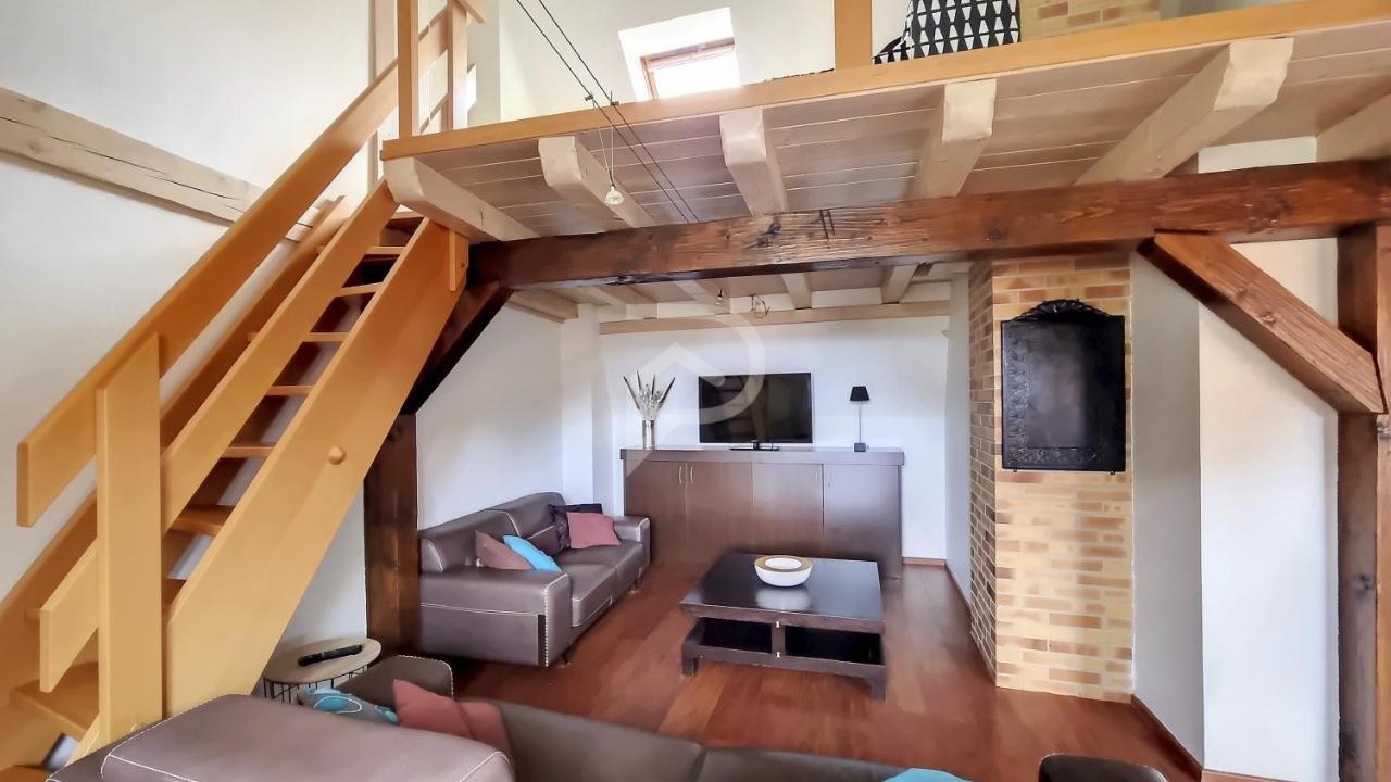 Louisa Apartment *